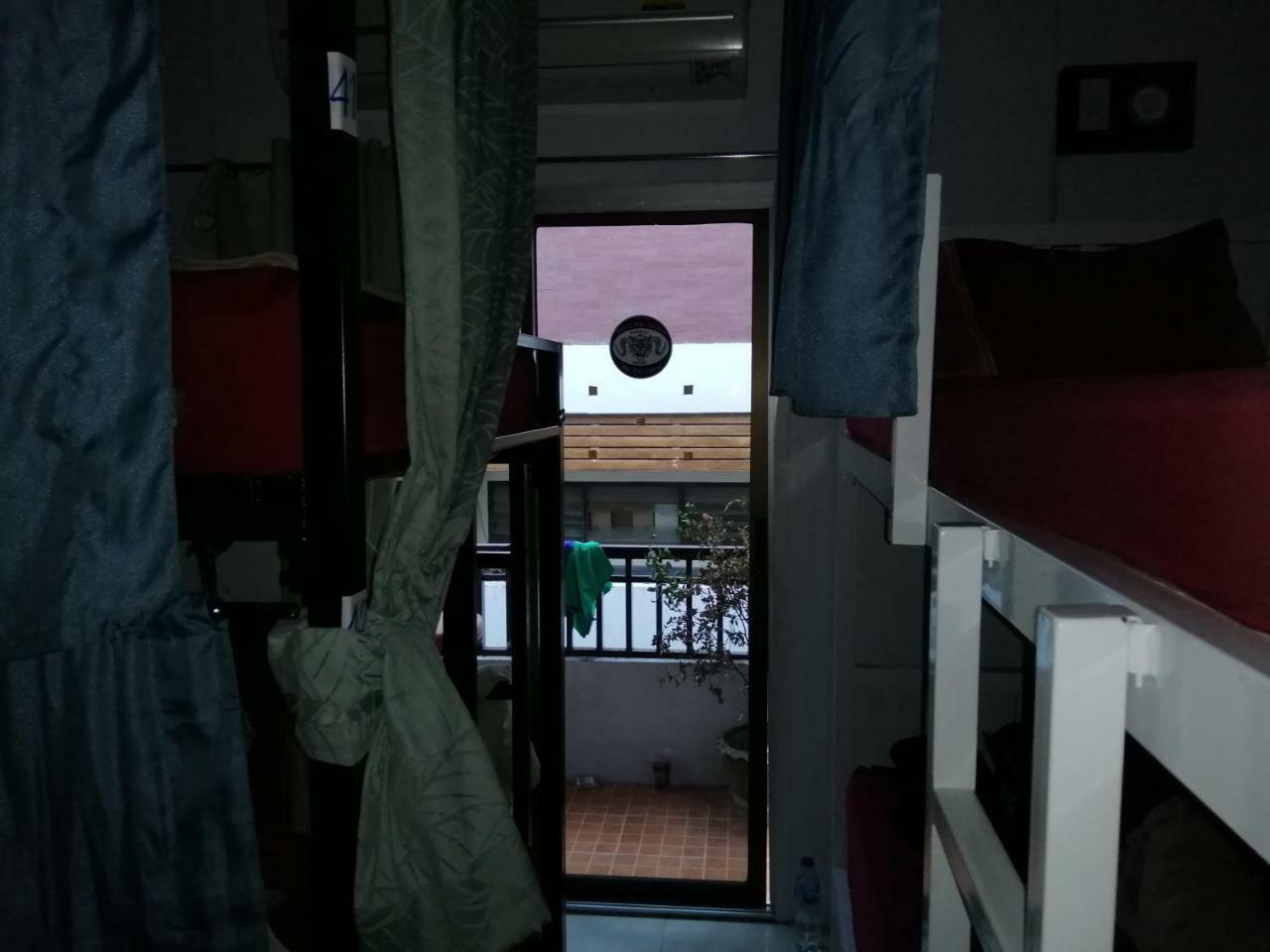 Neverland Dorm Phi Phi Don Esterno foto